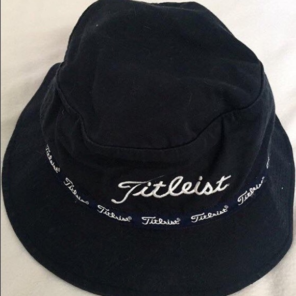 titleist navy cap
